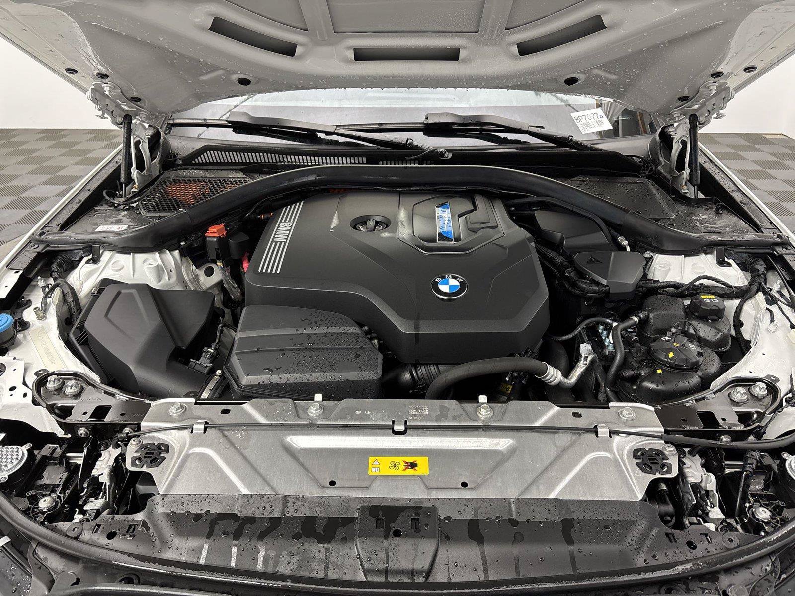 Used 2021 BMW 330e w/ Convenience Package RWD image 20