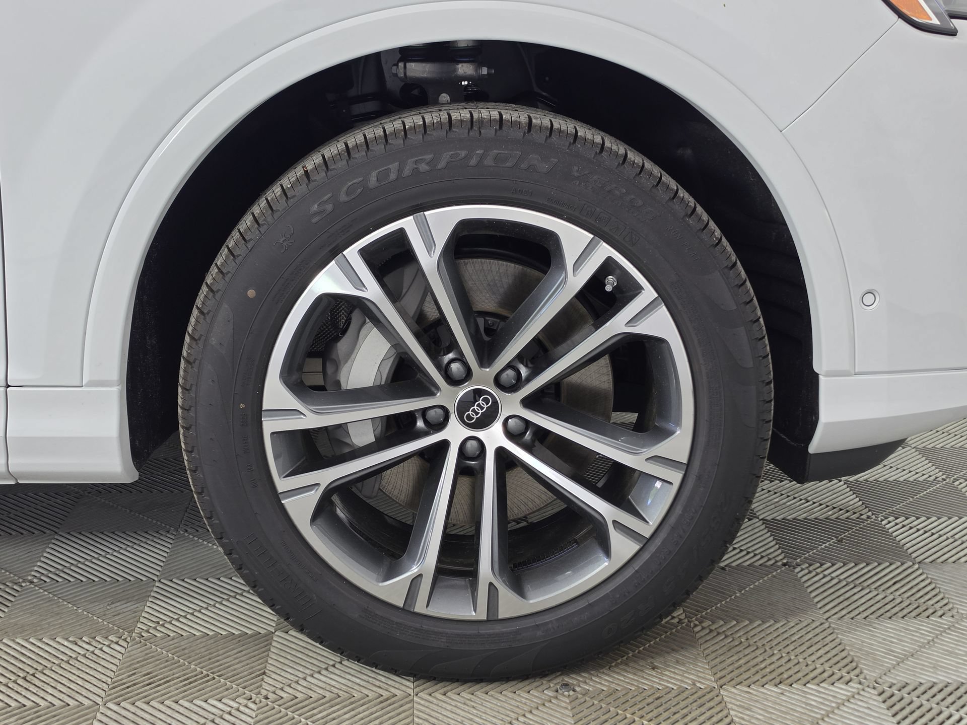 New 2026 Audi Q7 2.0T Premium AWD/4WD image 8