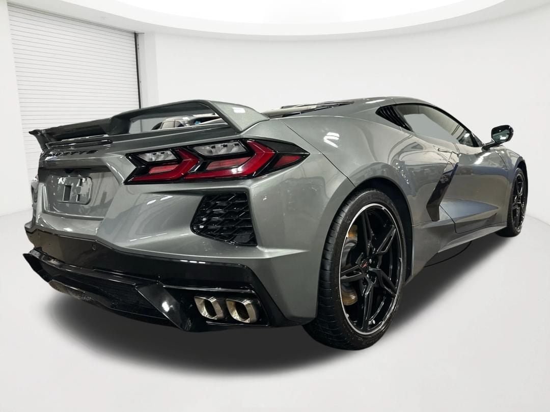 Used 2023 Chevrolet Corvette Stingray Premium Cpe w/ Z51 Performance Package RWD image 5