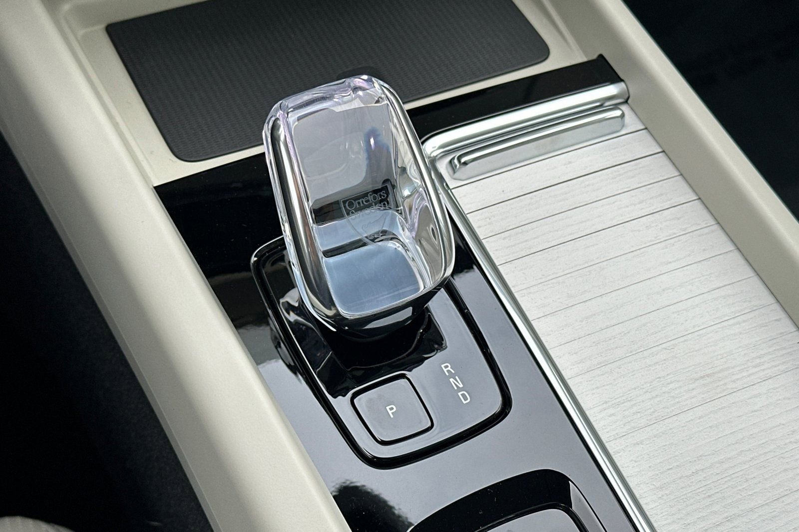 New 2026 Volvo XC60 T8 Ultra w/ Protection Package Premier image 24