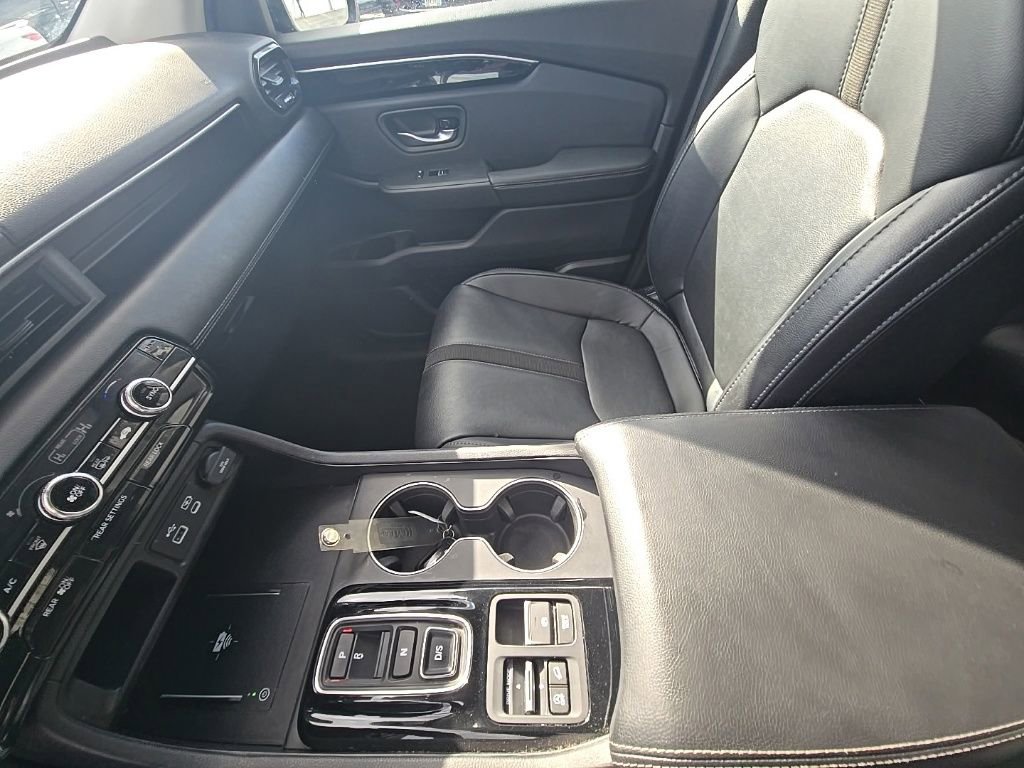 Used 2025 Honda Pilot EX-L image 22
