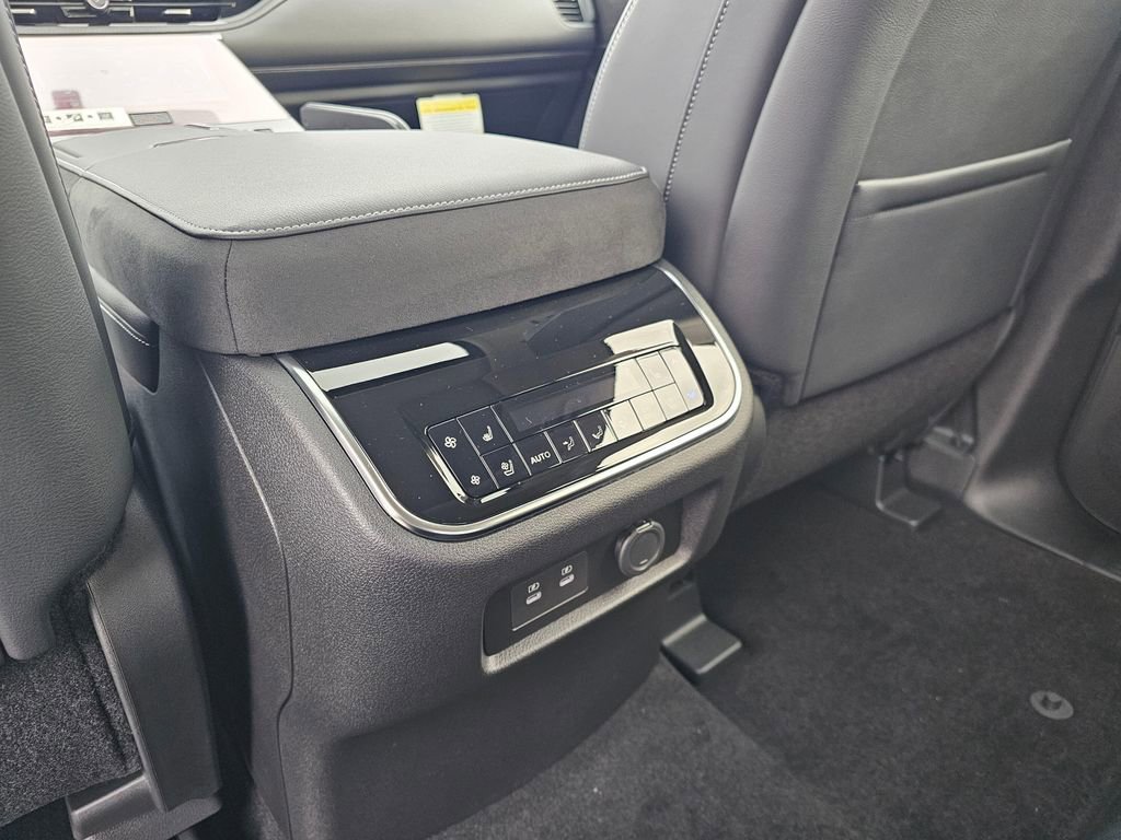 New 2026 INFINITI QX80 Luxe w/ Cargo Package image 23