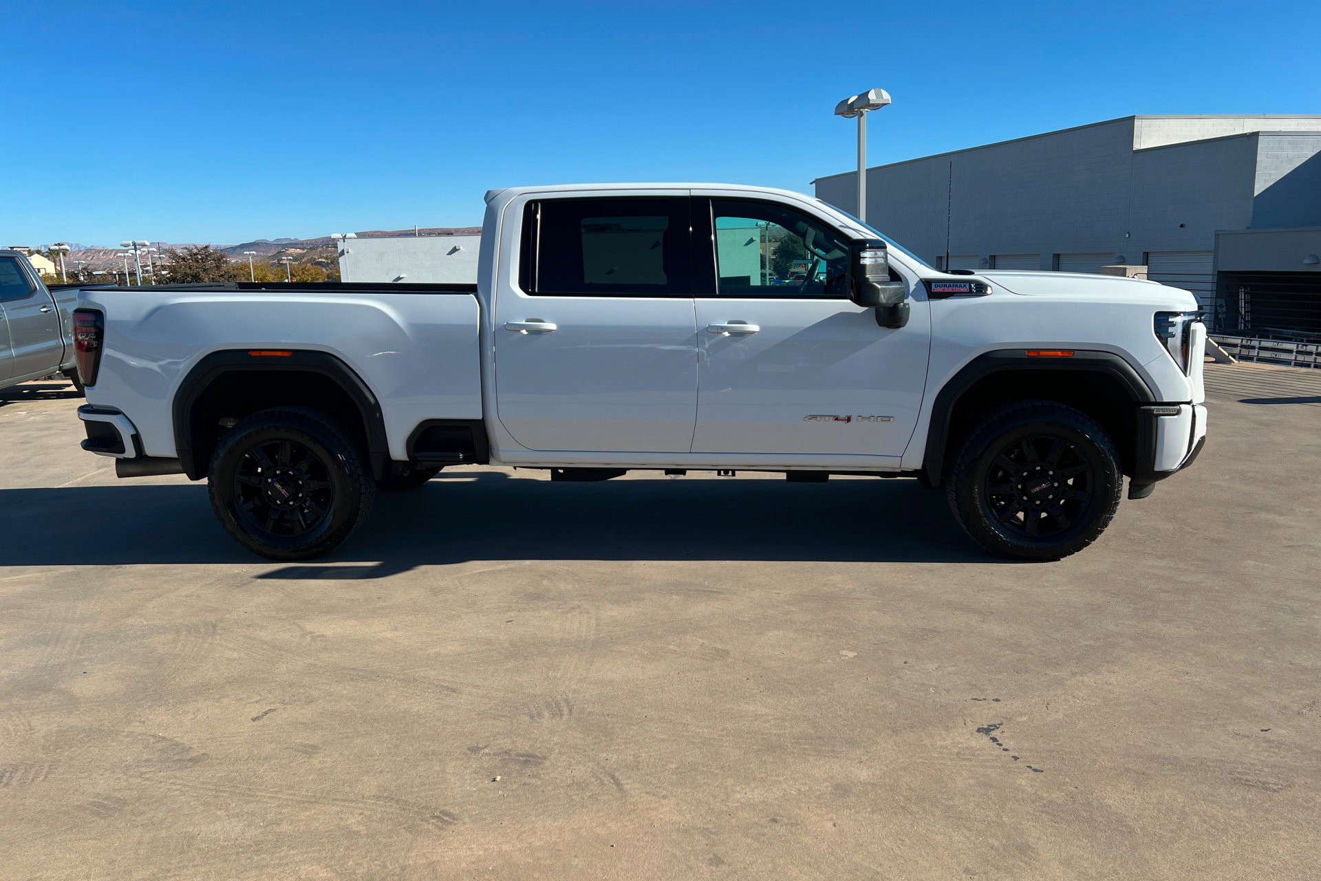 Certified 2025 GMC Sierra 2500 AT4 image 7