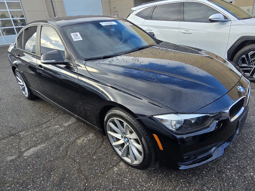 Used 2016 BMW 320i xDrive Sedan image 16