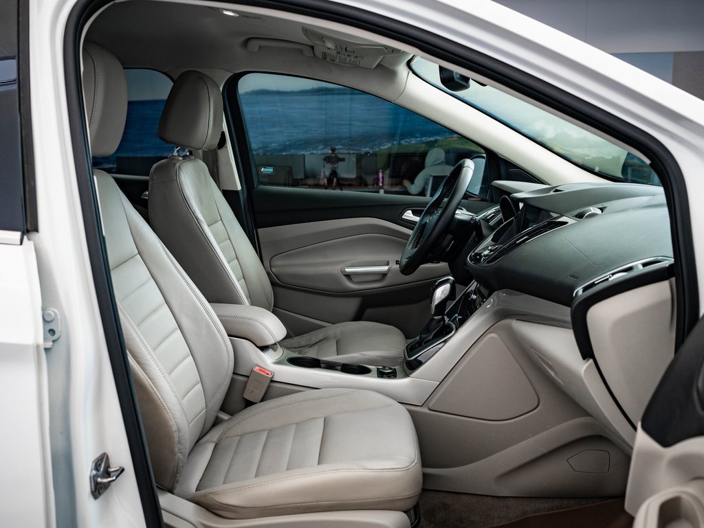 Used 2013 Ford Escape SEL image 21