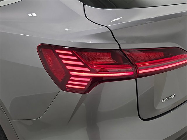 Used 2020 Audi e-tron Premium Plus image 34