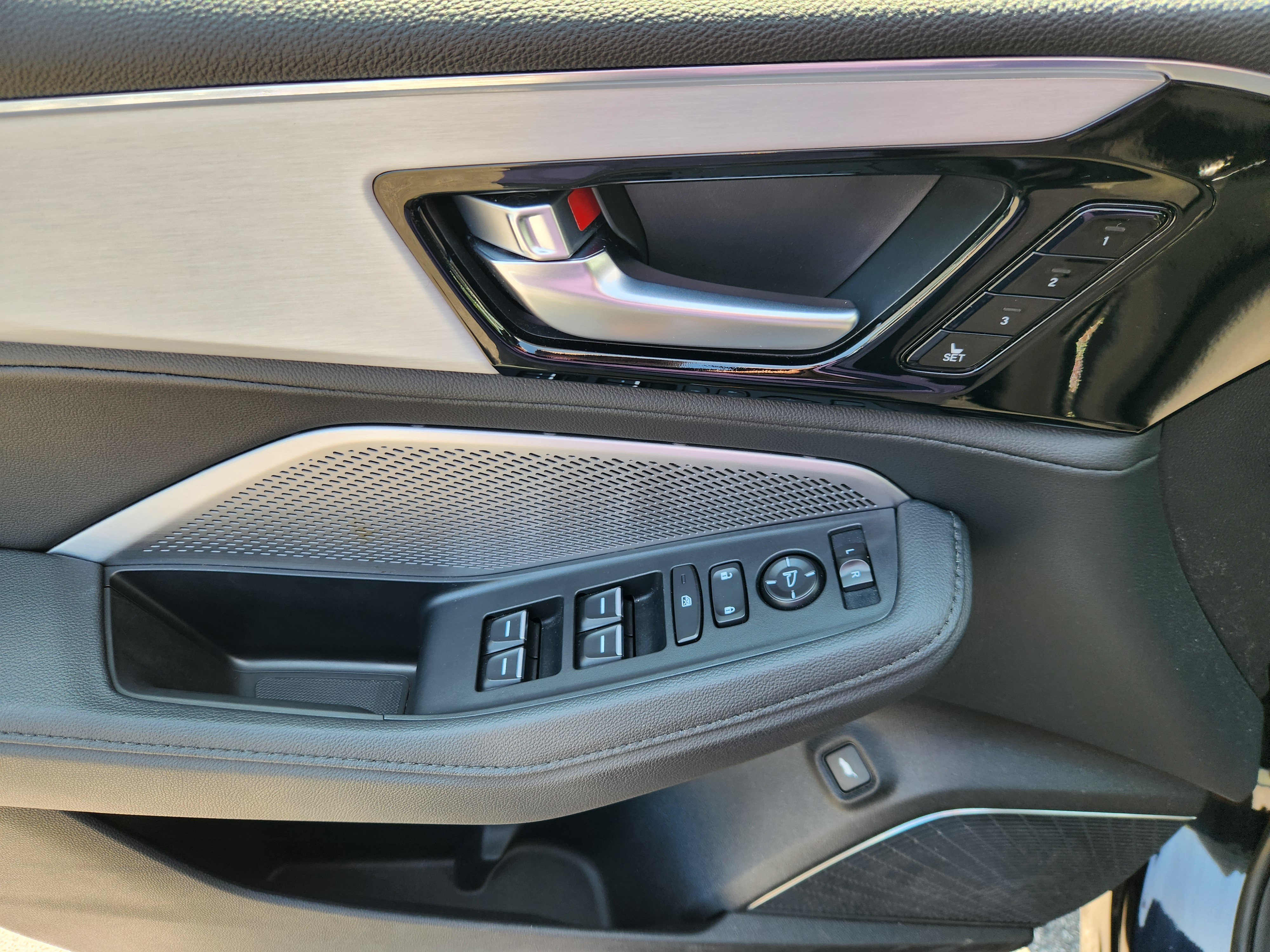 Certified 2026 Acura MDX SH-AWD image 19
