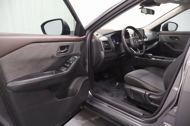Used 2021 Nissan Rogue S image 10
