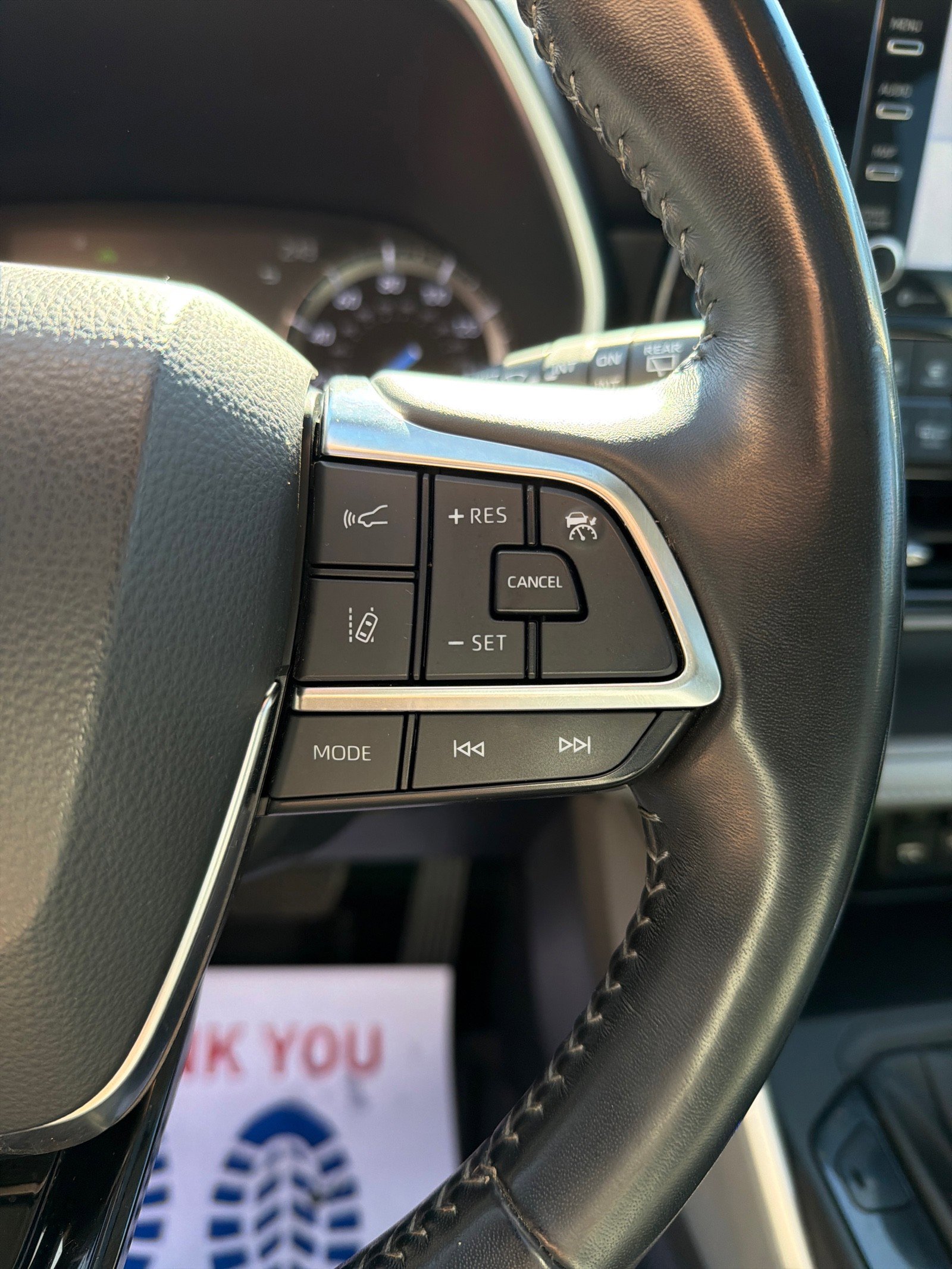 Used 2021 Toyota Highlander XLE image 16