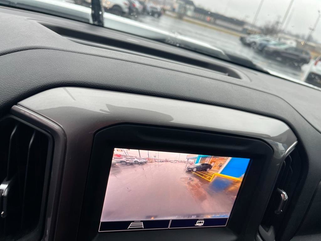 Used 2025 Chevrolet Silverado 2500 Custom w/ Custom Value Package image 13