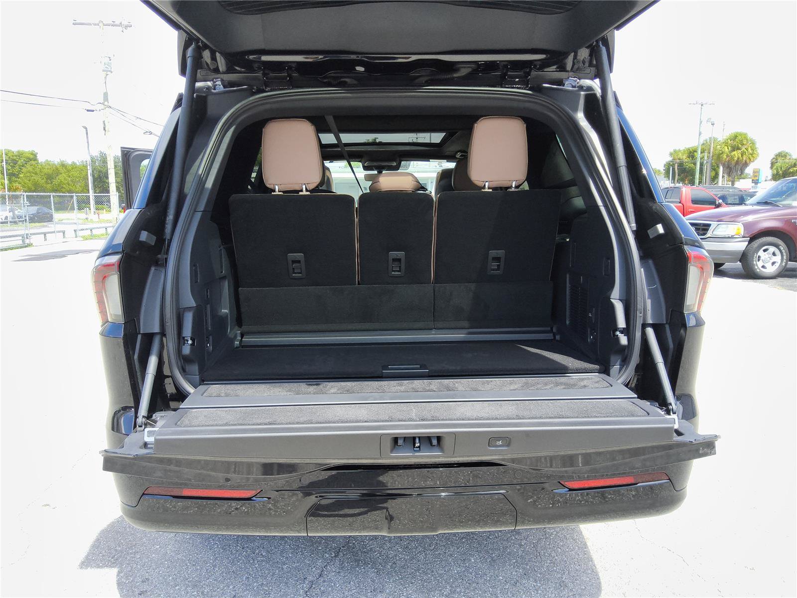 New 2027 Lincoln Navigator Black Label AWD/4WD image 26