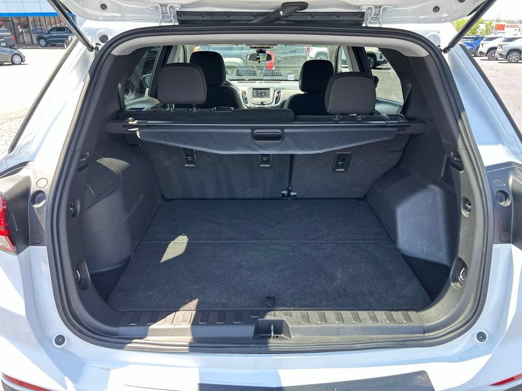 Used 2023 Chevrolet Equinox LT w/ LPO, Floor Liner Package AWD/4WD image 39