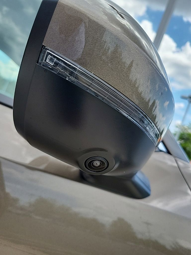 New 2025 Nissan Kicks SR w/ SR Premium Package image 11