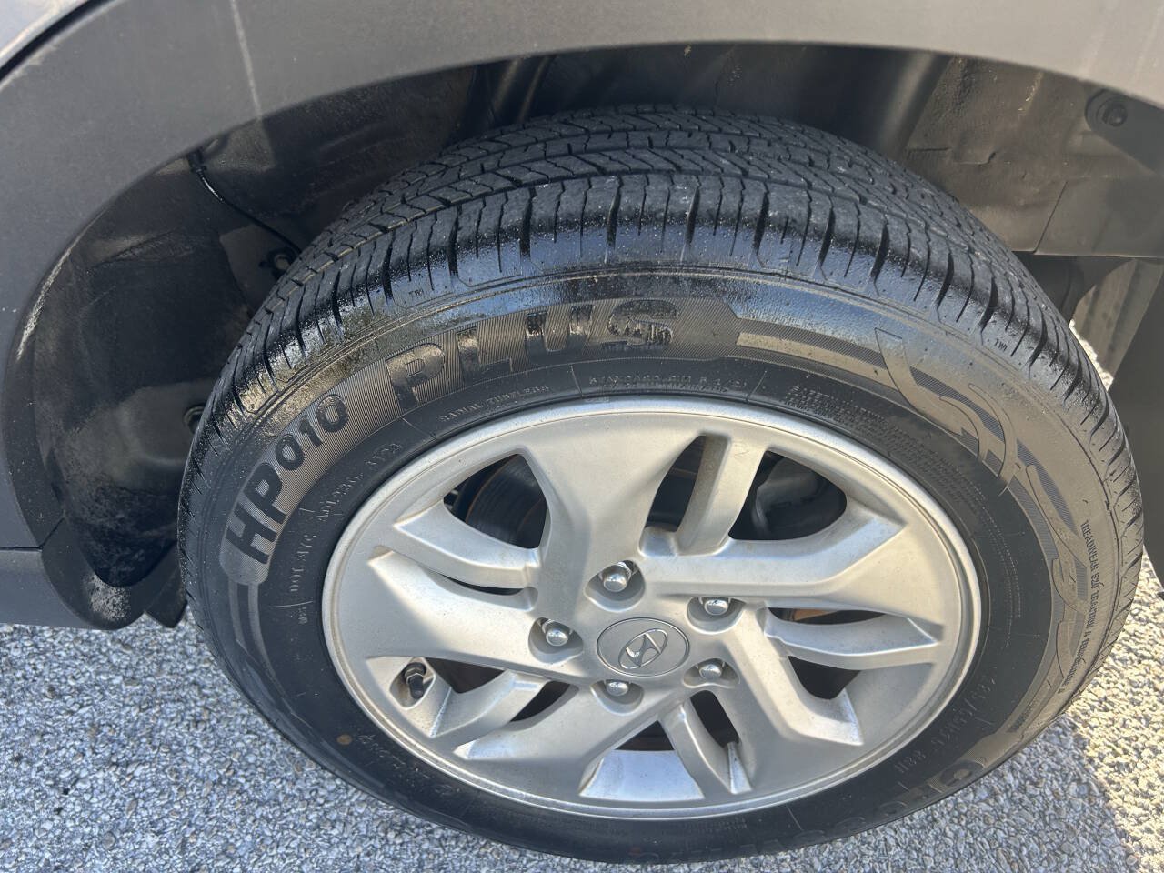 Used 2020 Hyundai Venue SEL FWD image 8