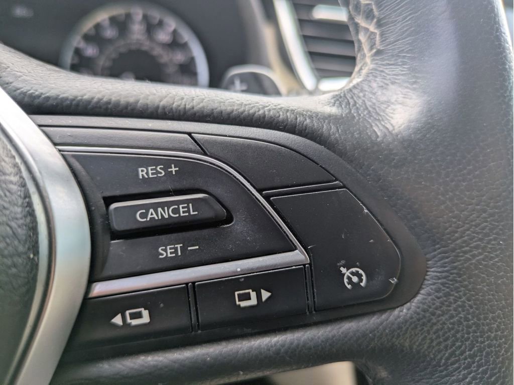 Used 2020 INFINITI QX50 Luxe AWD/4WD image 20