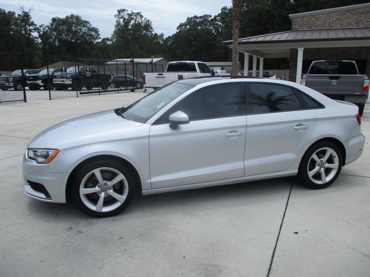 Used 2015 Audi A3 1.8T Premium w/ Audi MMI Navigation Plus FWD image 6