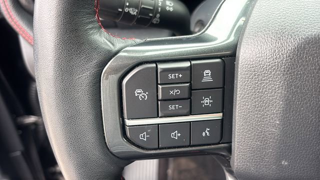 Used 2022 Ford Expedition Limited AWD/4WD image 14