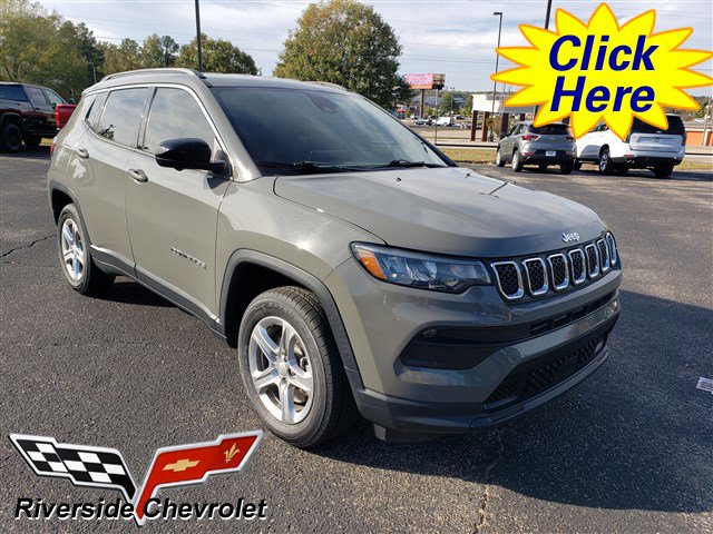 Used 2023 Jeep Compass Latitude w/ Convenience Group