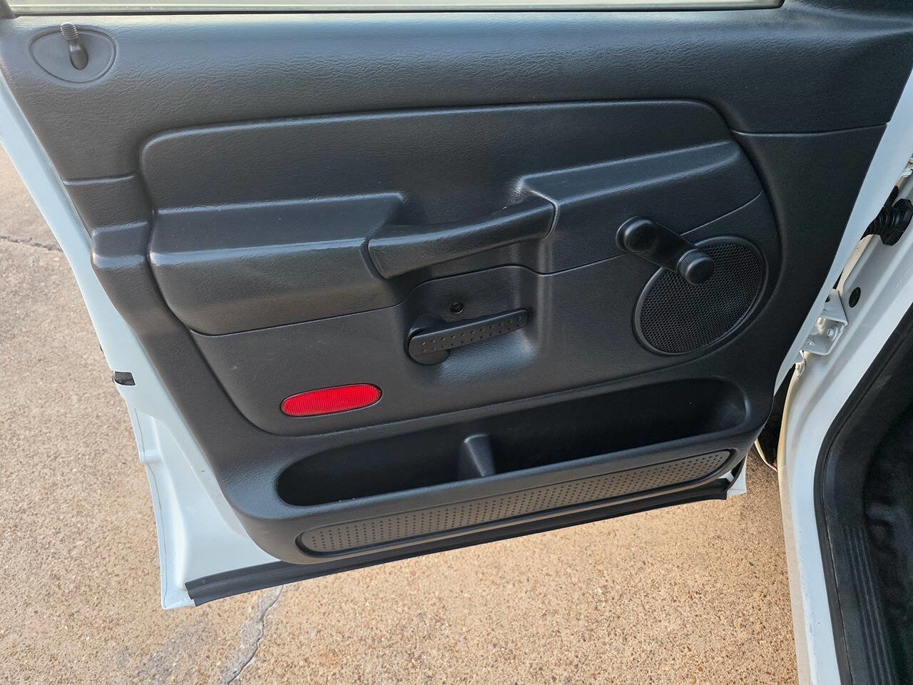 Used 2005 Dodge Ram 3500 Truck ST image 14