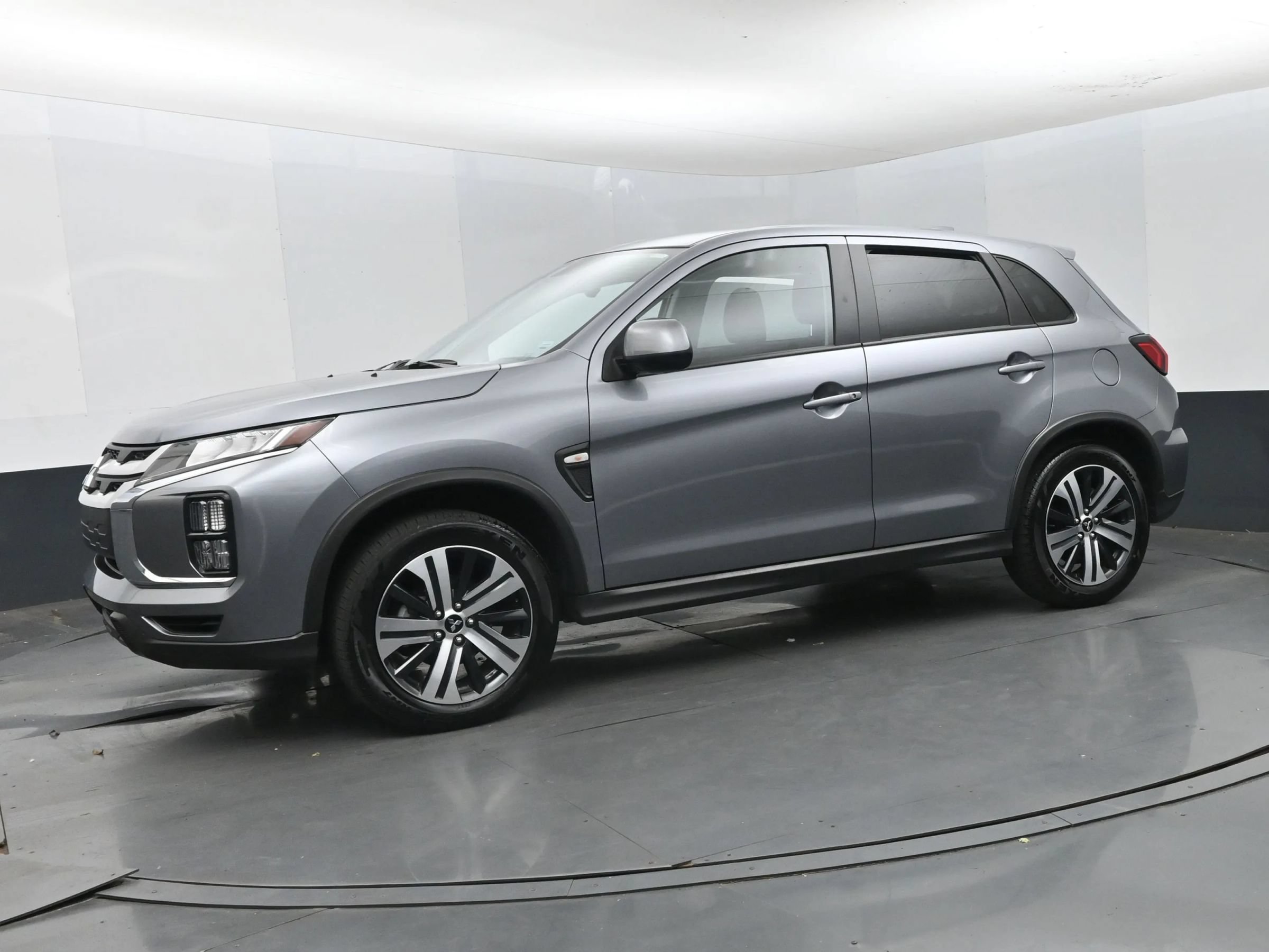 Used 2026 Mitsubishi Outlander Sport ES AWD/4WD image 5