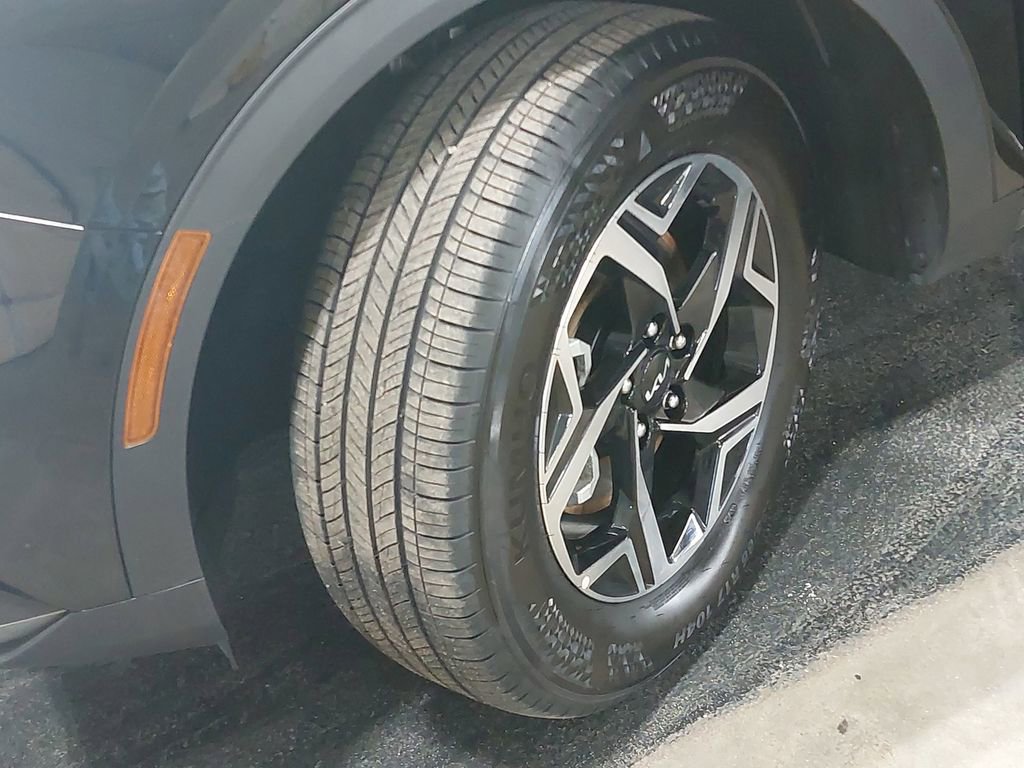 Used 2025 Kia Sportage LX image 51