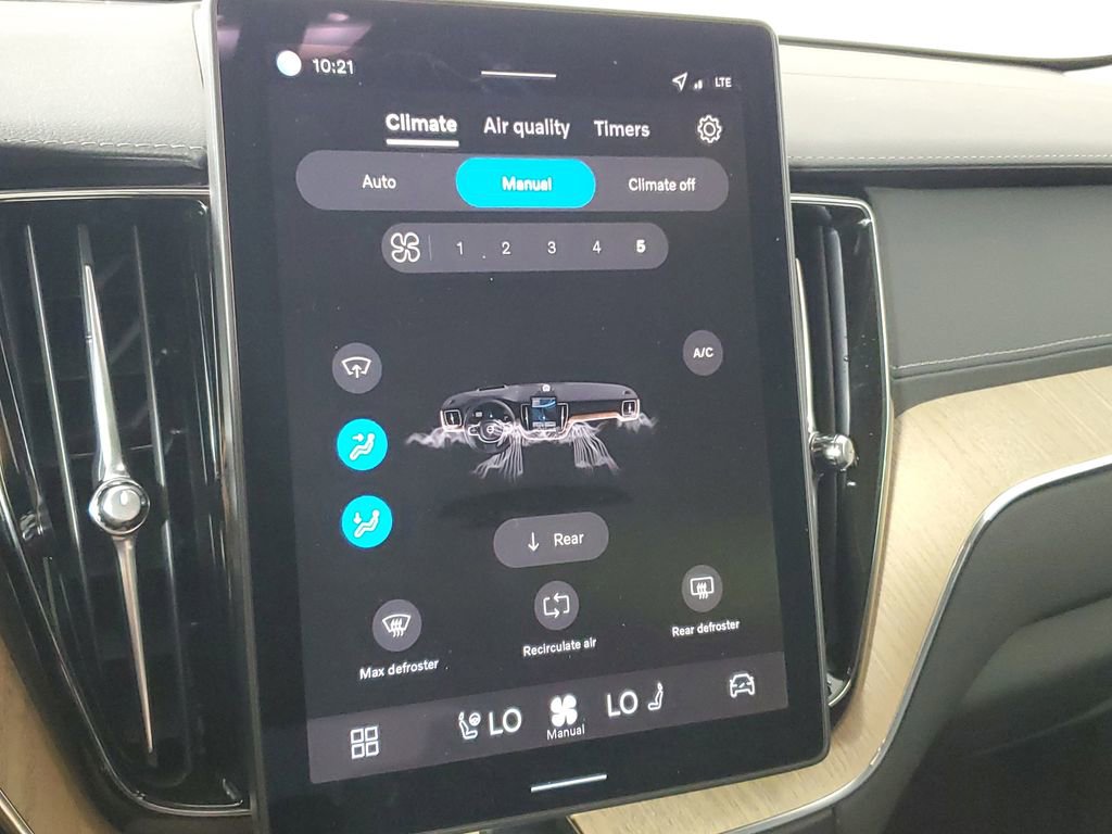 Used 2026 Volvo XC60 B5 Ultra w/ Protection Package Premier image 31