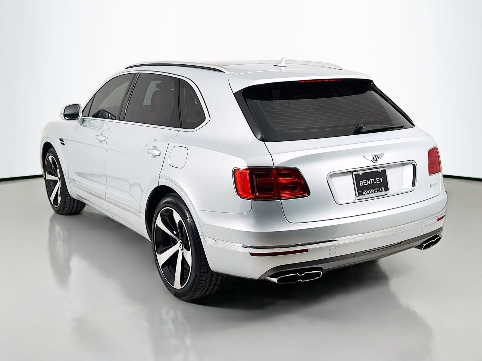 Certified 2020 Bentley Bentayga Plug-In Hybrid AWD/4WD image 6