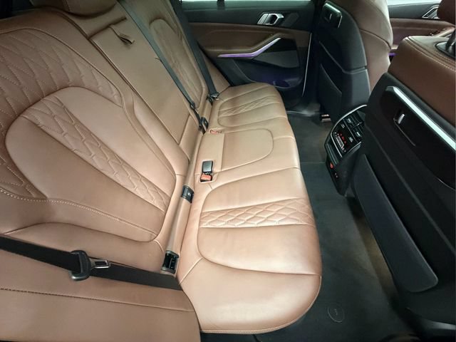 Used 2025 BMW X5 xDrive50e AWD/4WD image 23