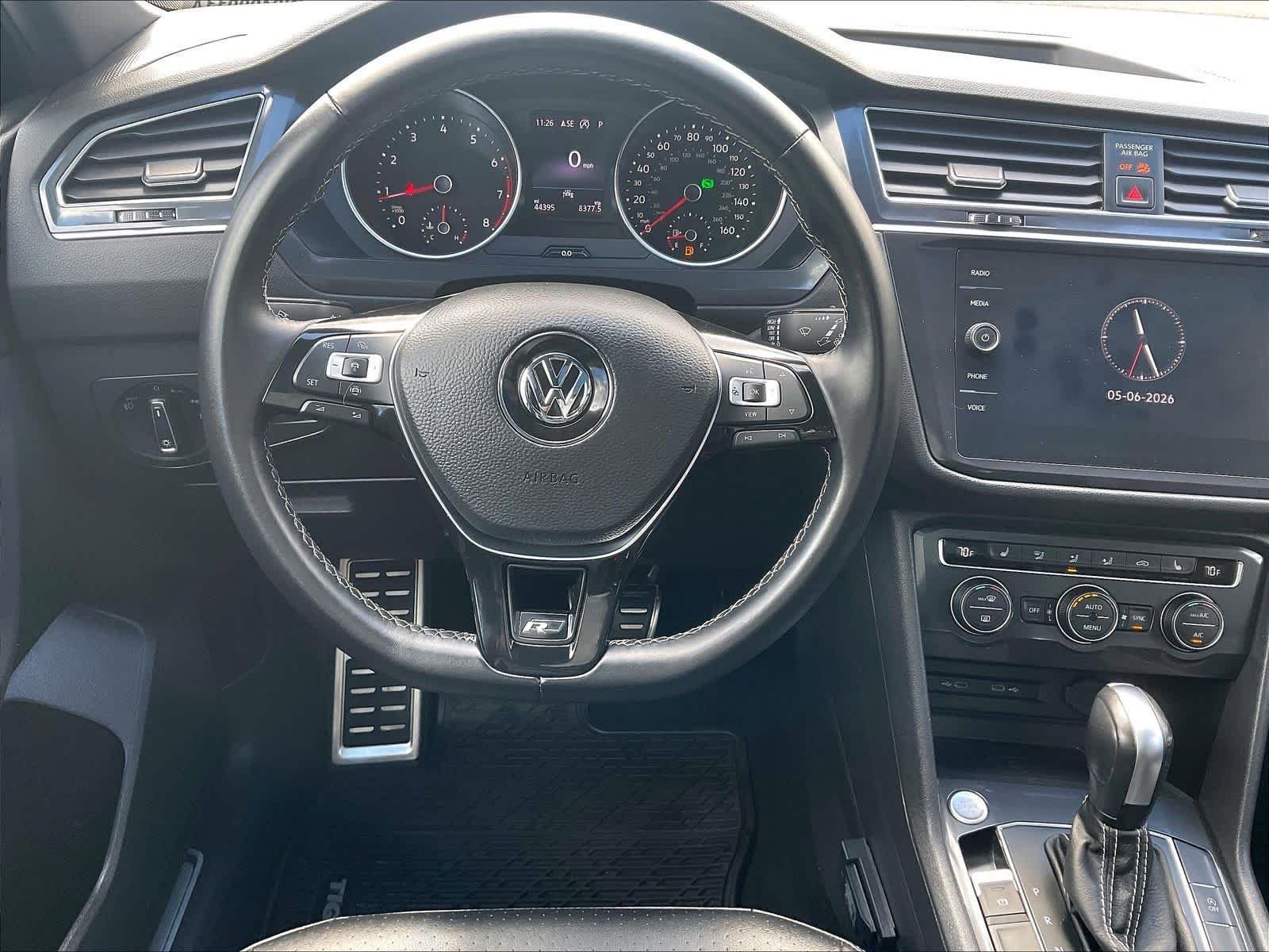 Used 2021 Volkswagen Tiguan SE R-Line AWD/4WD image 17