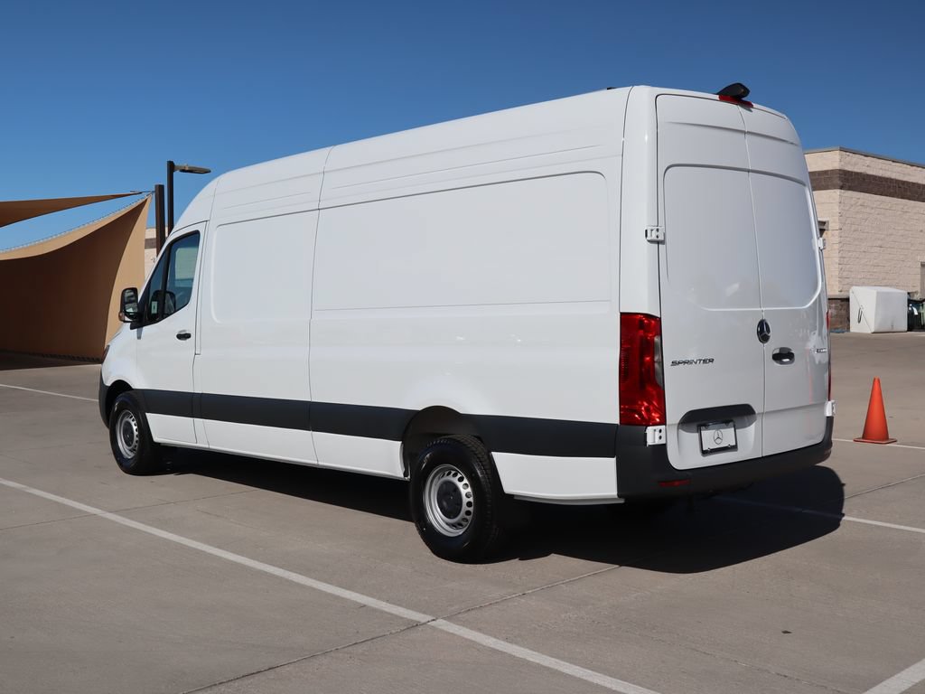 Used 2025 Mercedes-Benz Sprinter 2500 image 7