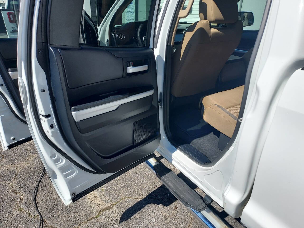 Used 2014 Toyota Tundra SR5 image 12