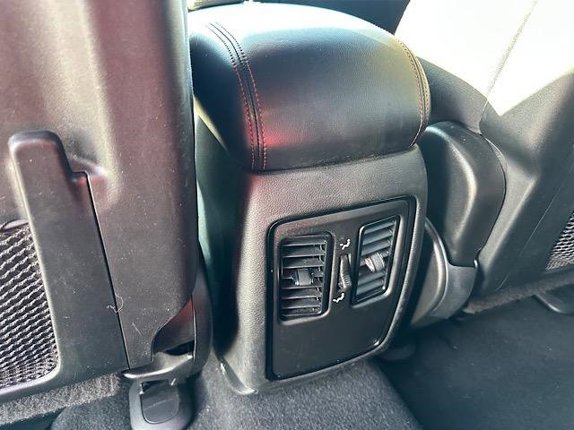 Used 2023 Dodge Durango GT image 23