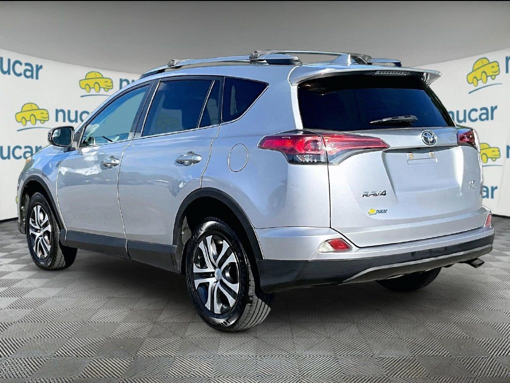 Used 2017 Toyota RAV4 LE w/ Carpet Mat Package AWD/4WD image 4