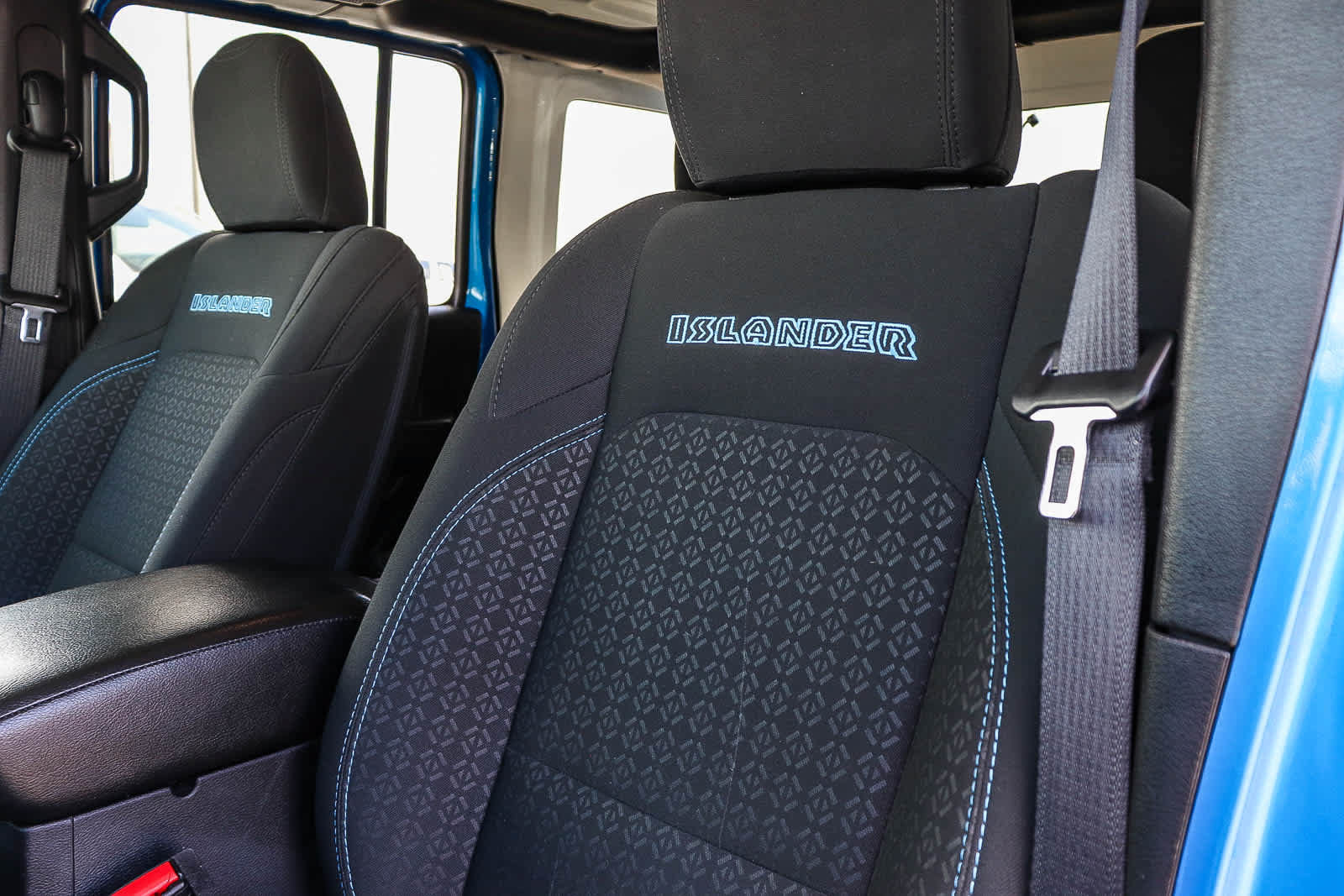 Used 2021 Jeep Wrangler Unlimited Sport AWD/4WD image 34