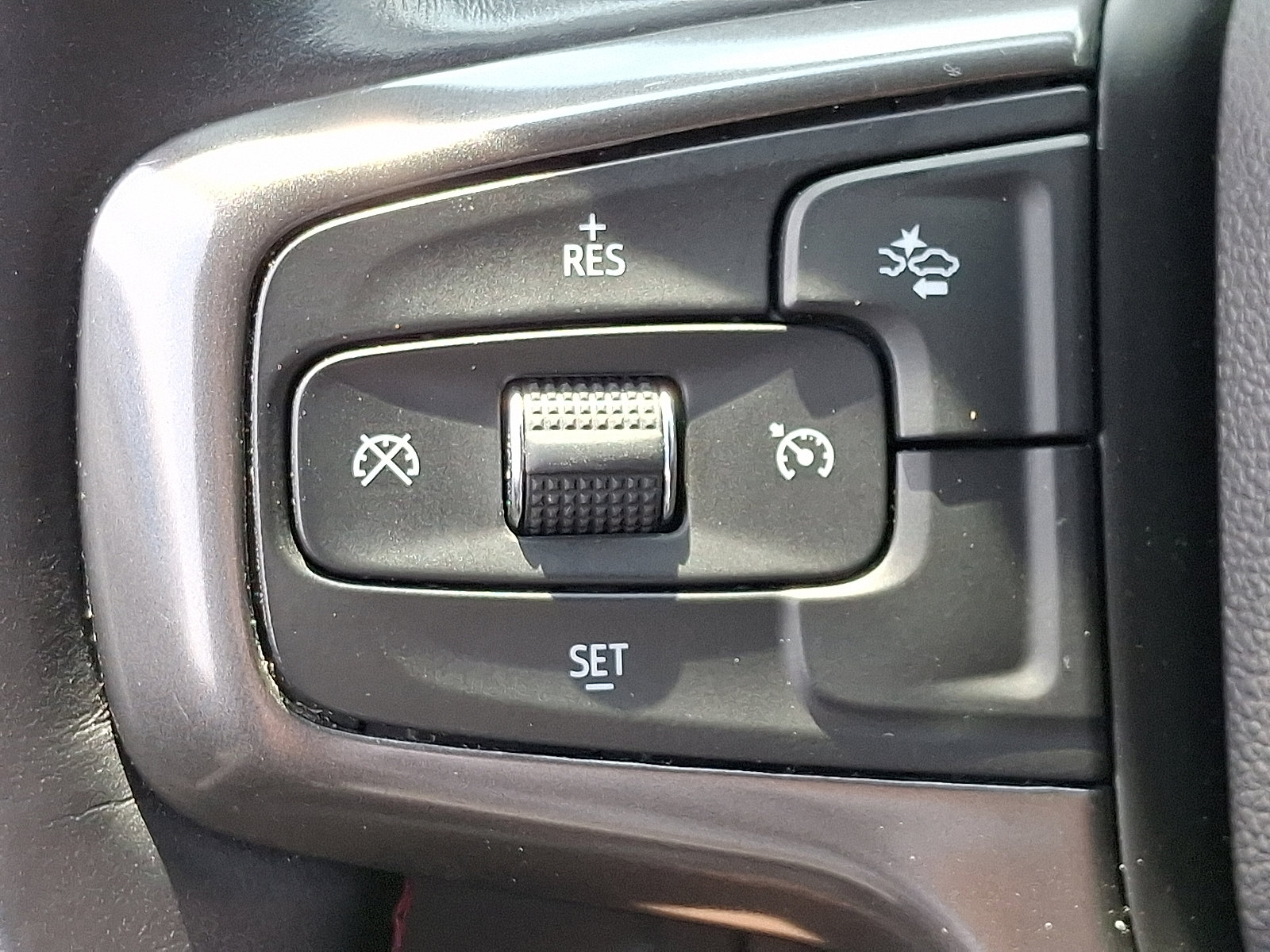 Certified 2021 Chevrolet Tahoe RST image 24