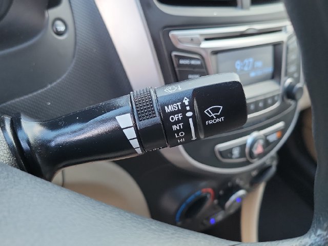 Used 2015 Hyundai Accent GLS w/ Option Group 02 FWD image 23