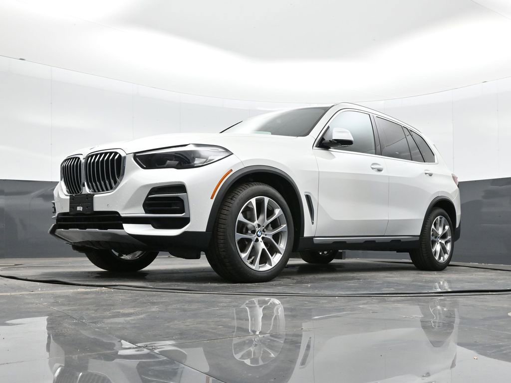 Used 2023 BMW X5 xDrive40i w/ Premium Package image 34