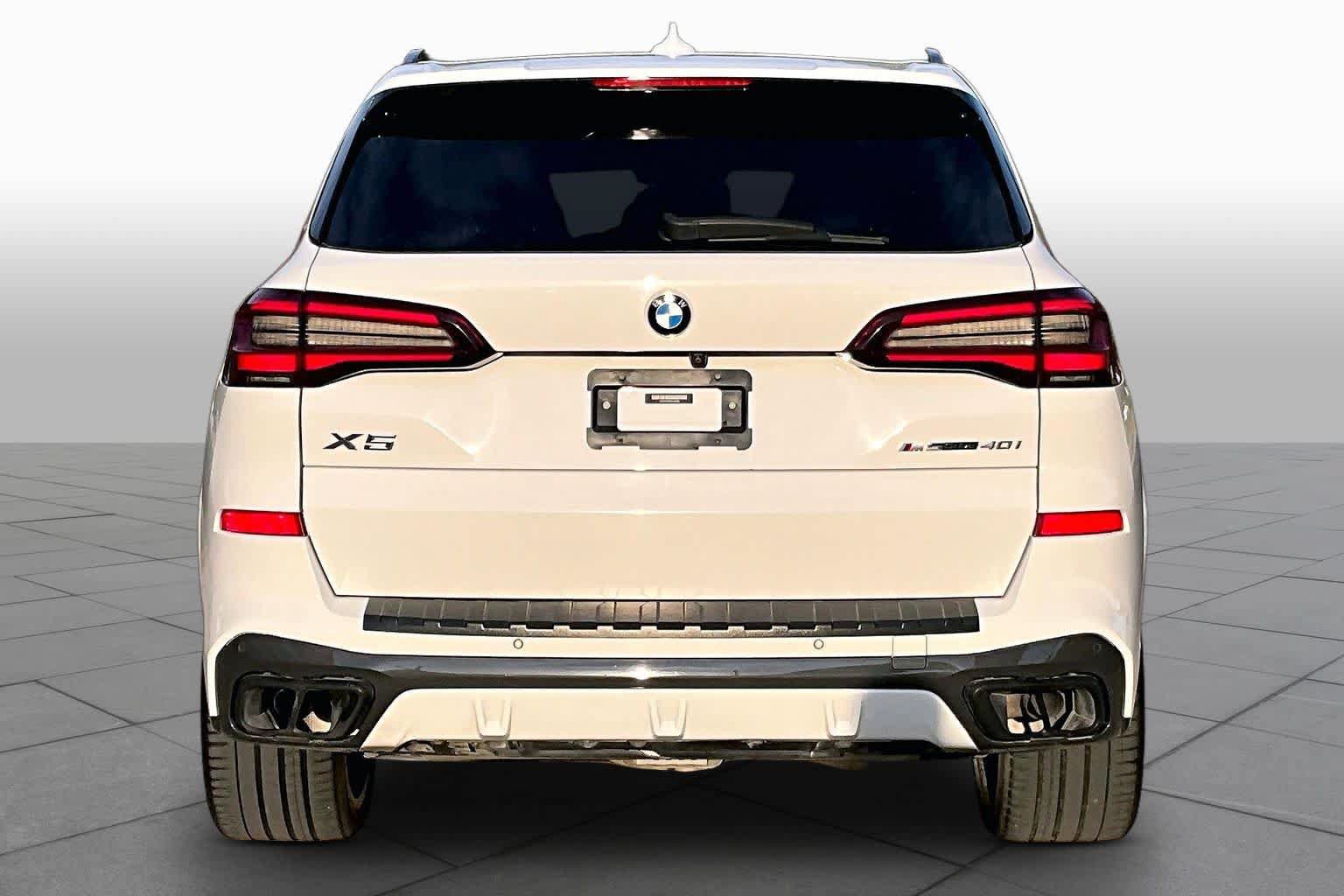 Used 2022 BMW X5 sDrive40i w/ M Sport Package RWD image 5