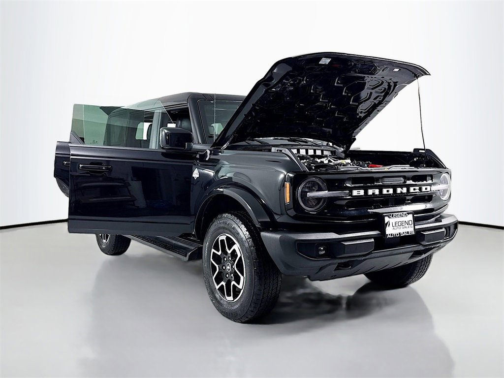 Used 2025 Ford Bronco Outer Banks image 25