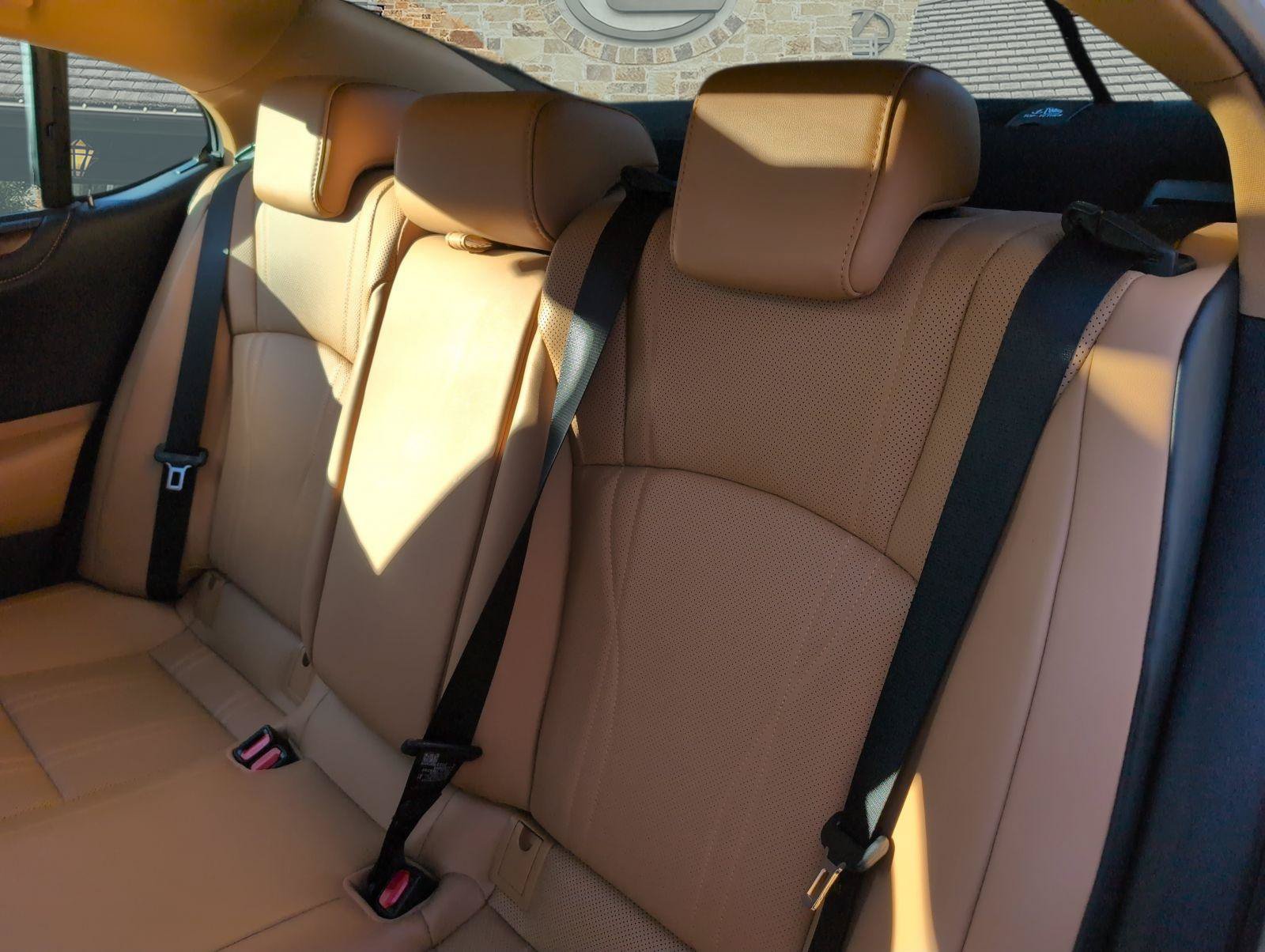 Used 2022 Lexus ES 350 Ultra Luxury w/ Accessory Package 2 FWD image 18