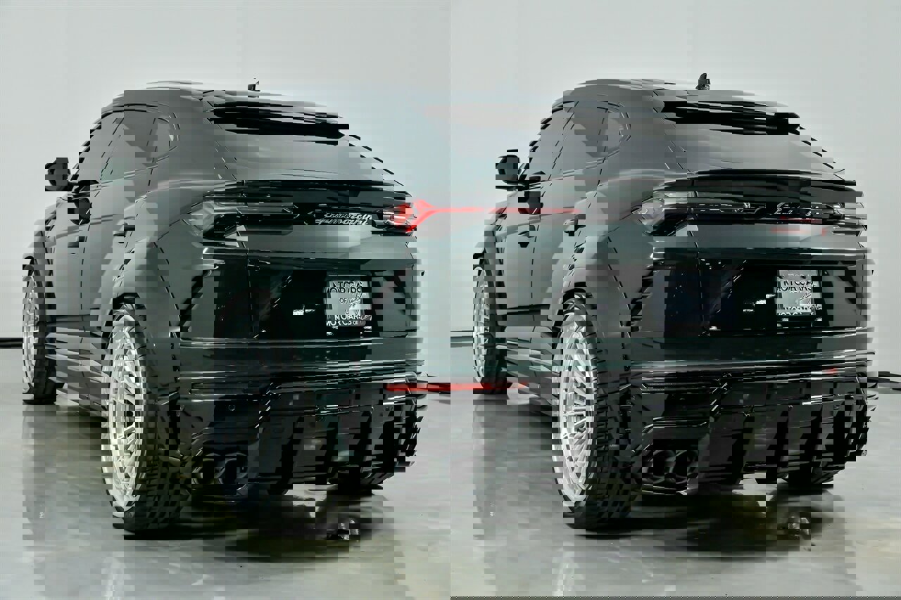 Used 2019 Lamborghini Urus image 10