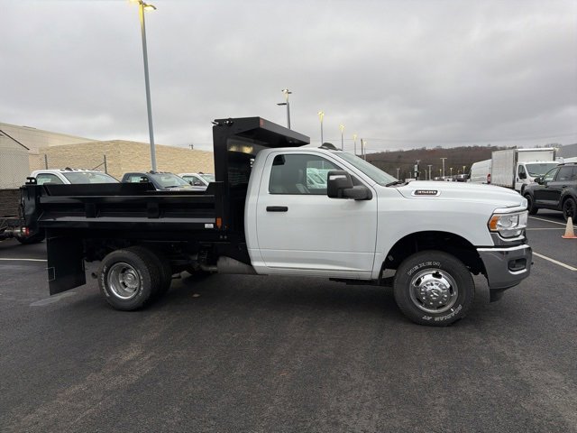 New 2024 RAM 3500 Tradesman image 2