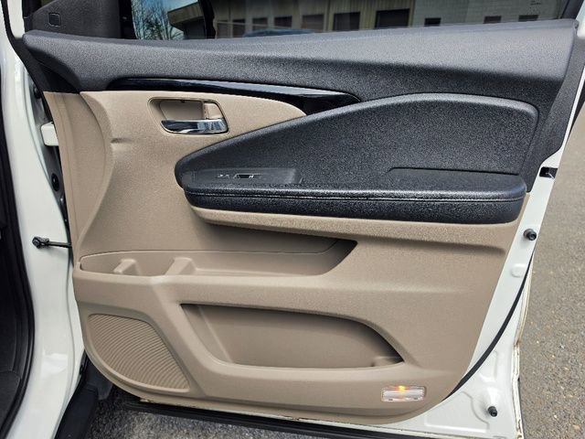 Used 2019 Honda Pilot Elite image 10
