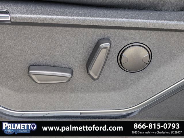 Used 2024 Ford F250 Lariat w/ Chrome Package image 20