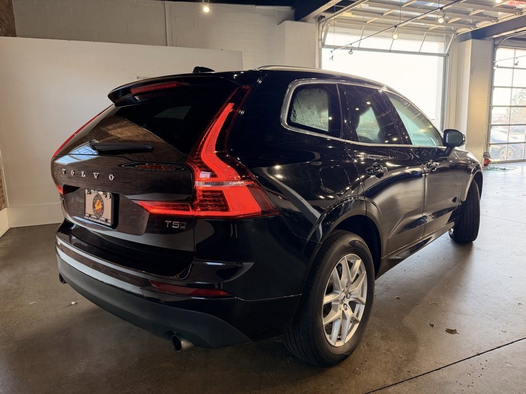 Used 2018 Volvo XC60 T5 Momentum image 5