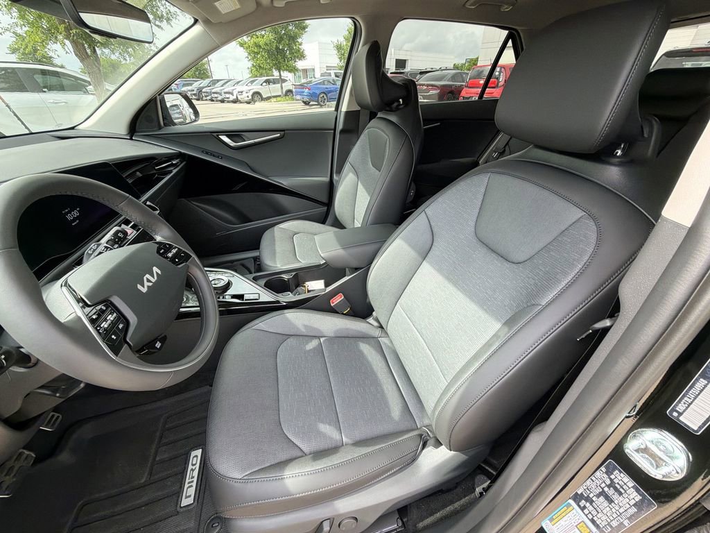 New 2026 Kia Niro Wave FWD image 14
