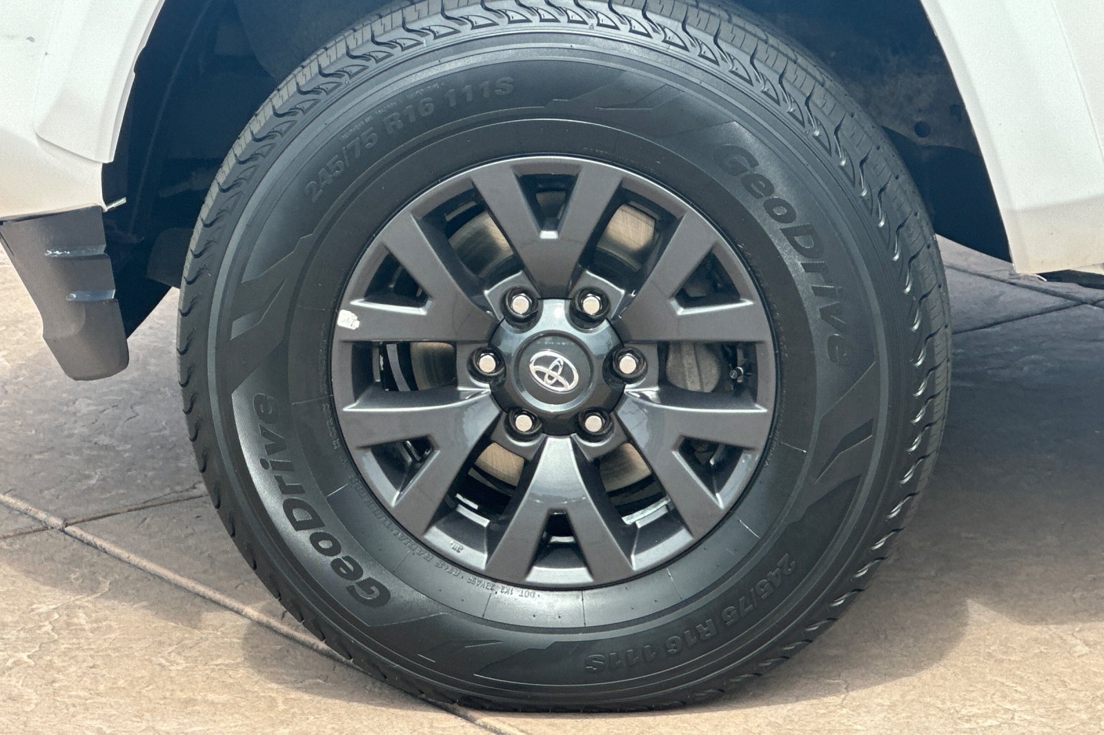 Certified 2023 Toyota Tacoma SR5 w/ Technology Package AWD/4WD image 32