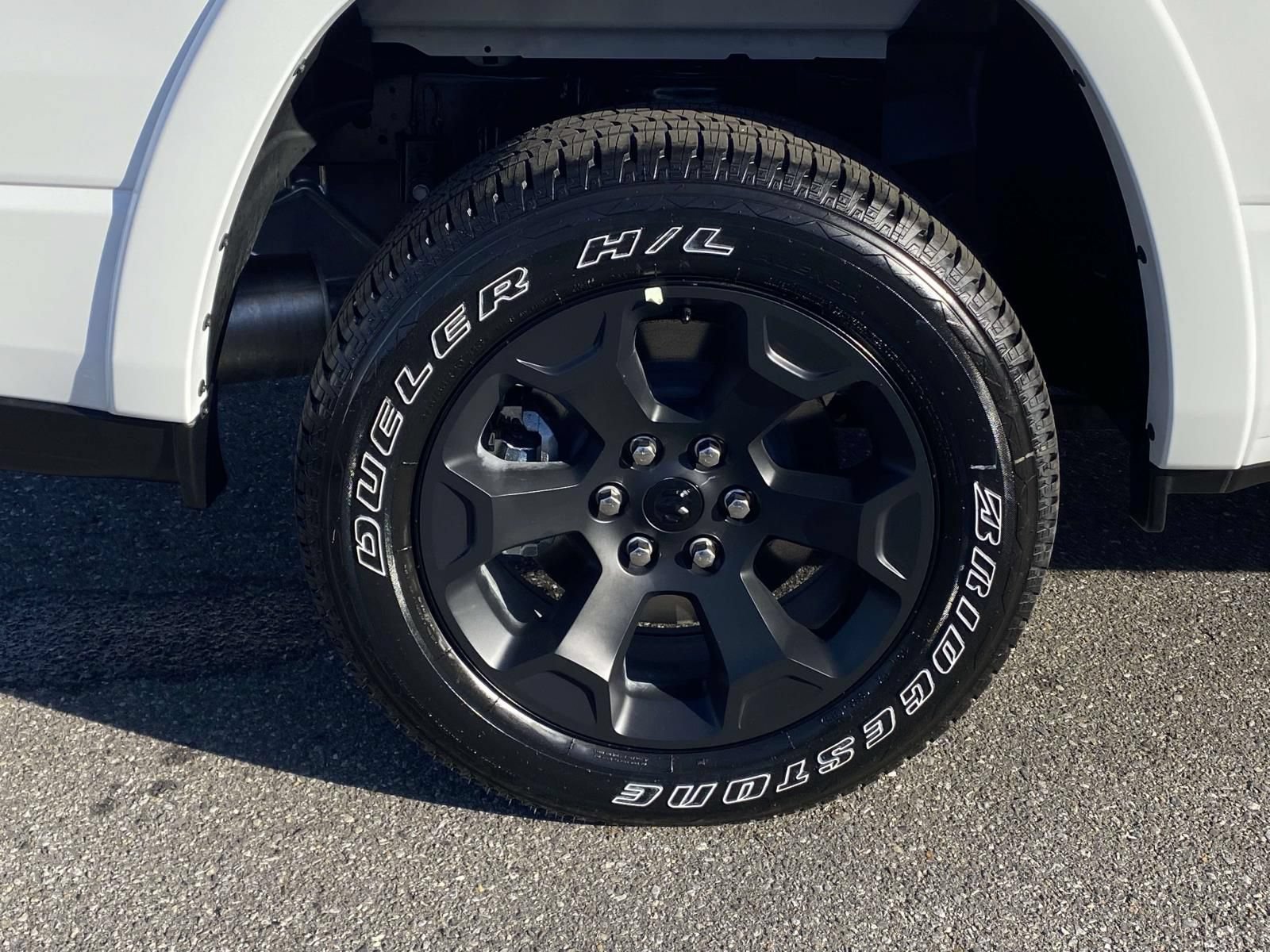 New 2026 RAM 1500 Big Horn w/ Night Edition AWD/4WD image 8