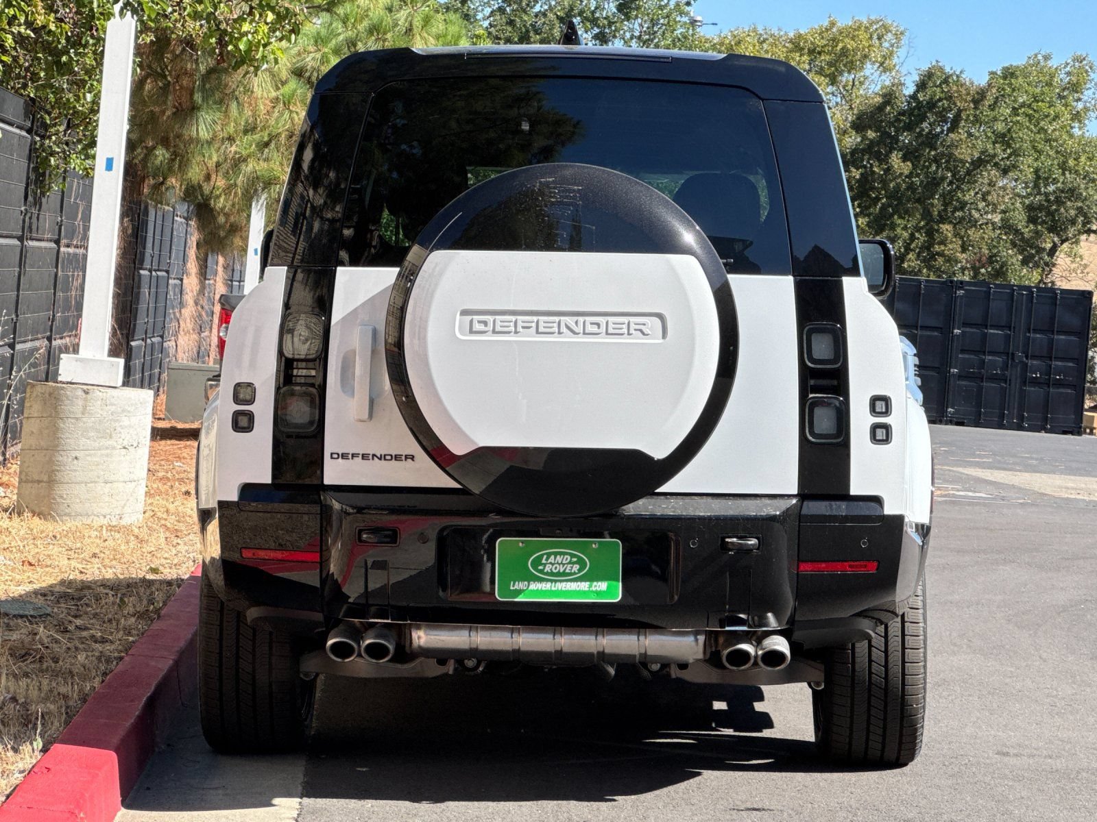 New 2026 Land Rover Defender 130 V8 AWD/4WD image 5