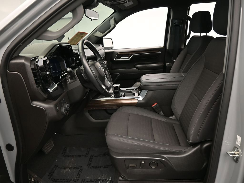 Used 2024 Chevrolet Silverado 1500 RST image 11